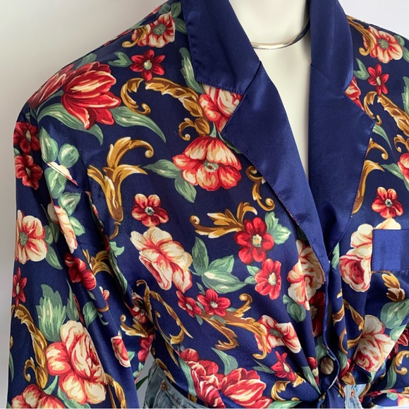 v i n t a g e :: Silky Floral Satin Flowy Pajama Blouse - Picture 9 of 10